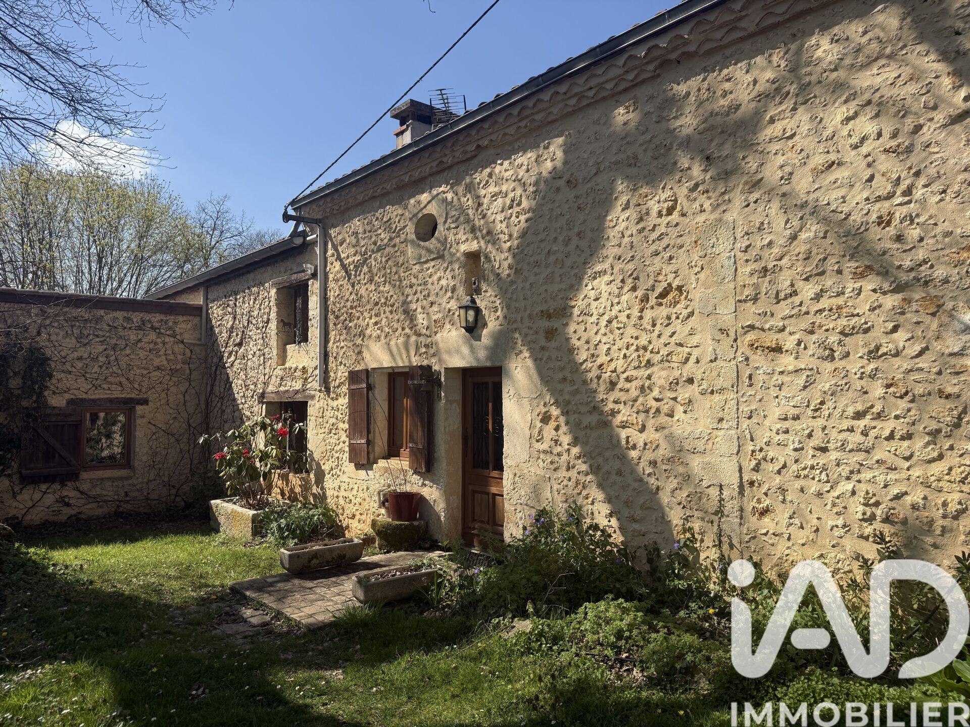 St-Felix-De-Villadeix - 328m² - 22p. - 5ch.