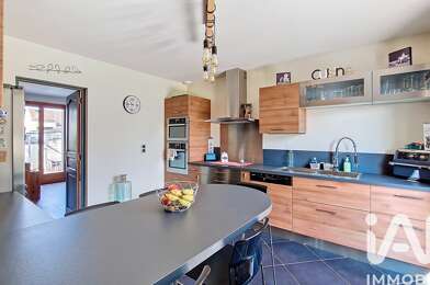 Maison 7 pièces 392000 €