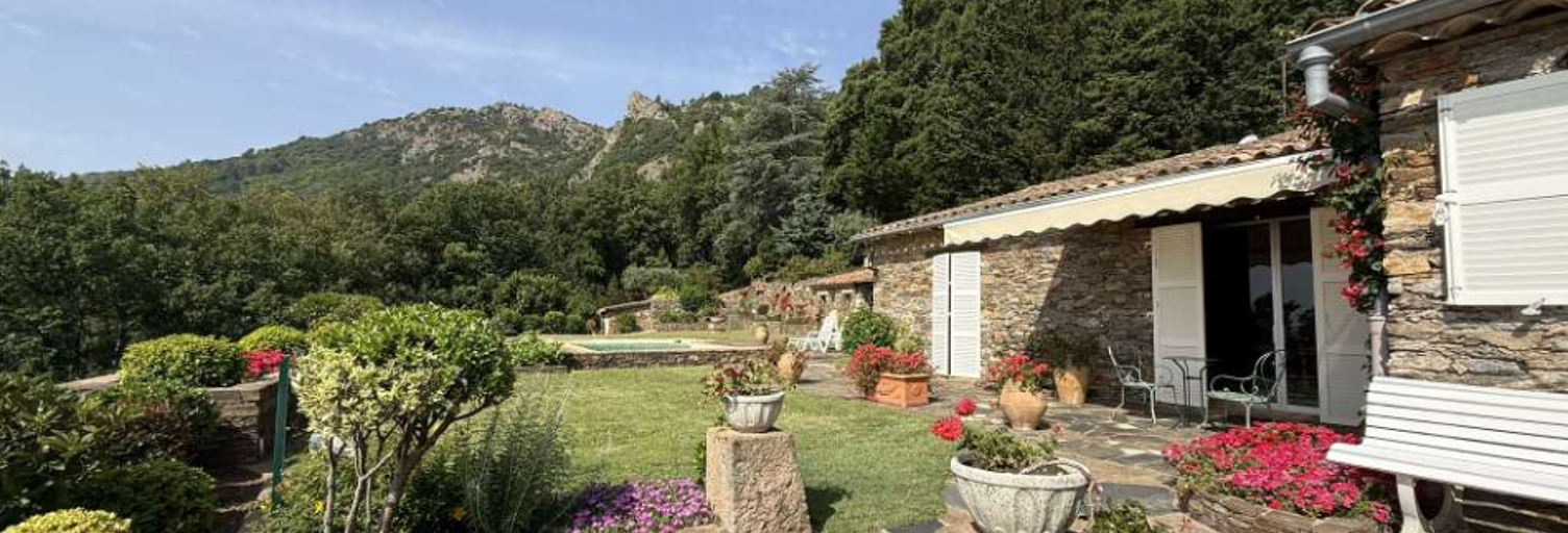 Maison 6 Pièces 169 m² à vendre à La Garde-Freinet (83680)