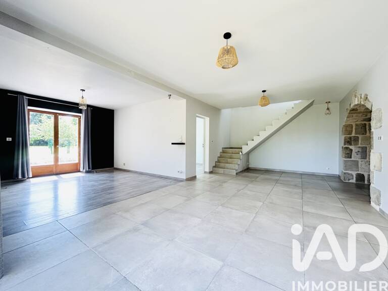 Vente Maison de campagne 8 pièces — photo 1