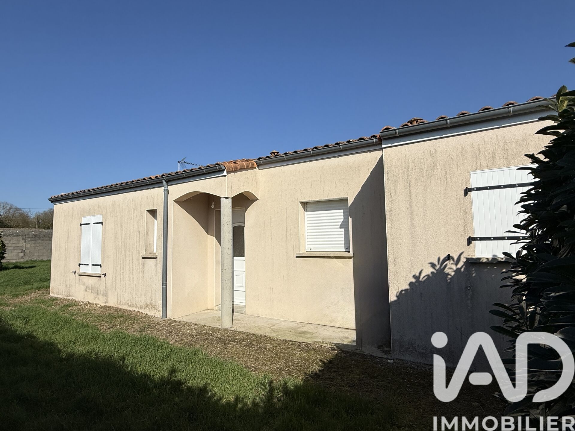 Maison à vendre, 4 pièces, 97 m², Fors