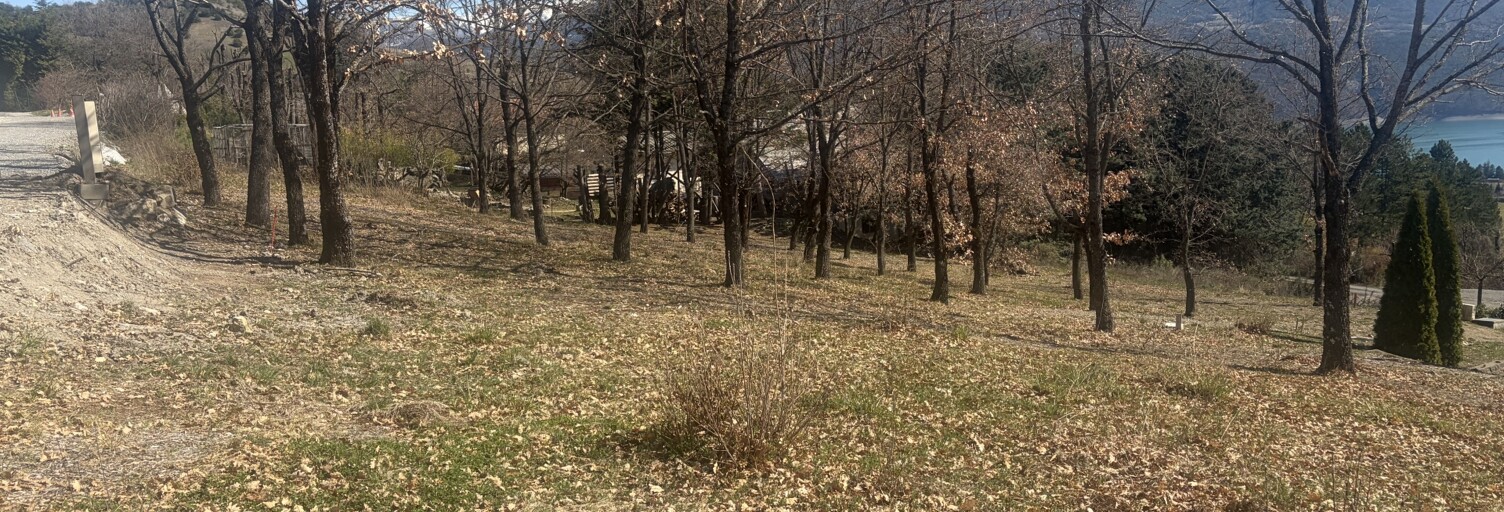 Terrain  879 m² à vendre à Prunières (05230)