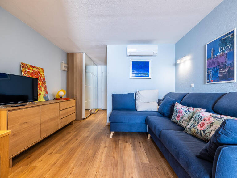 VEND DERNIER ETAGE STUDIO CABINE FACE MER AVEC CELLIER A L'E — photo 1