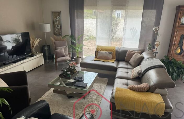 Maison d'architecte spacieuse et lumineuse avec extension  Pontivy  334 800  — photo 2