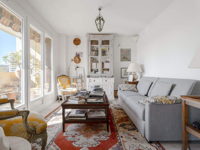 TOULON EST T4 + BALCON VIAGER OCCUPE — photo du bien