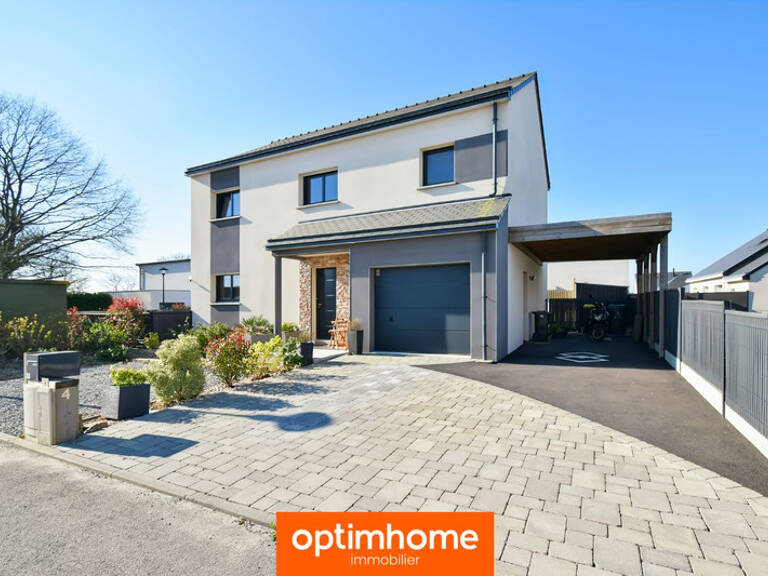 Maison de 131 m²  CREVIN (35) — photo 1