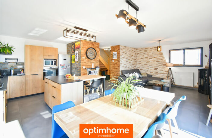 Maison de 131 m²  CREVIN (35) — photo 2