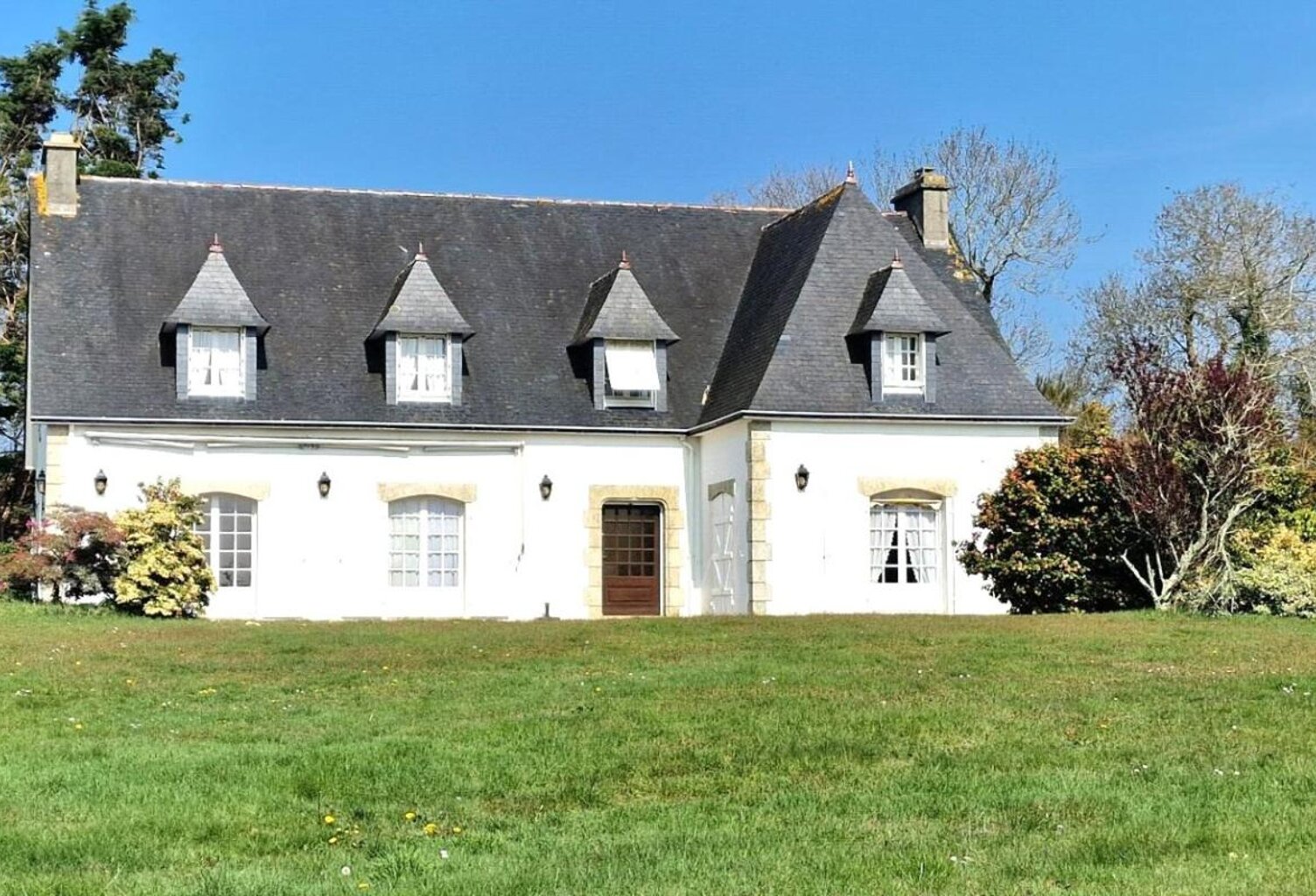A vendre-Bretagne-Finistère sud-Confot Meilars-Maison-jardin-Garages — photo 1