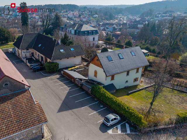 Murs + appartement T5 (+ possibilité fonds restaurant + Licence 4 ) — photo du bien