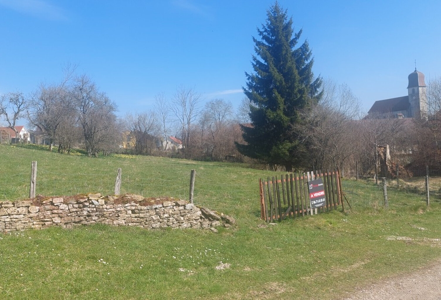 Terrain  constructible- 2107 m2 — photo 1