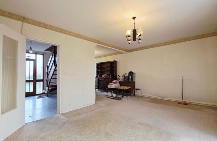 SAINT DOULCHARD MAISON DE 102M²  5 PIECES 3 CHAMBRES GARAGE — photo 4