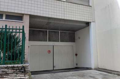 Garage  23000 €