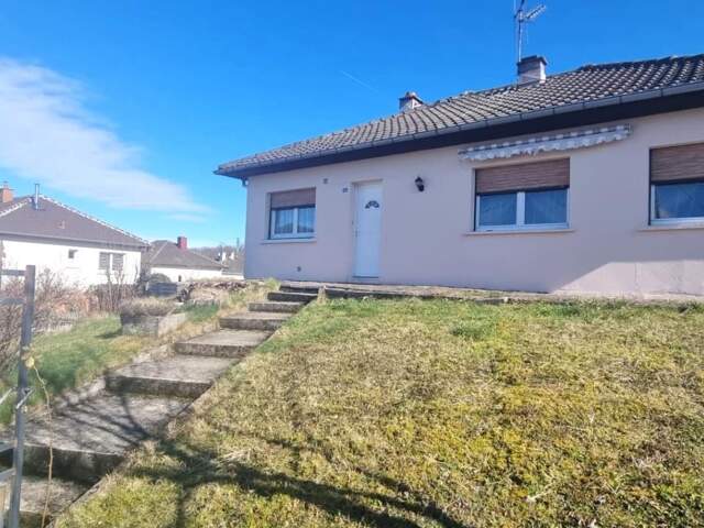 Maison familiale avec beau potentiel - CLASSE D - — photo du bien