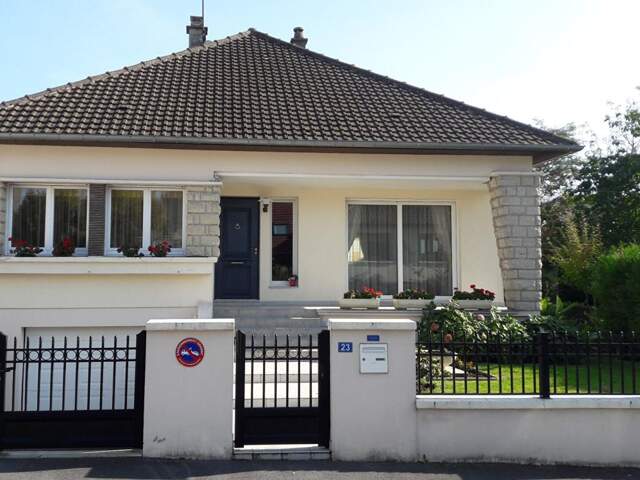PAVILLON INDIVIDUEL SUR SOUS SOL- DOUBLE GARAGE — photo du bien
