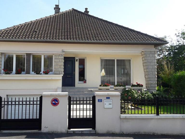 PAVILLON INDIVIDUEL SUR SOUS SOL- DOUBLE GARAGE — photo 1