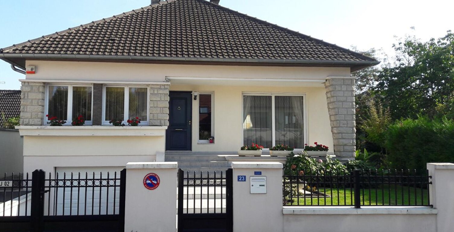 PAVILLON INDIVIDUEL SUR SOUS SOL- DOUBLE GARAGE — photo 1