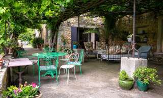 Maison 8 Pièces 345 m² à vendre à Orange (84100)