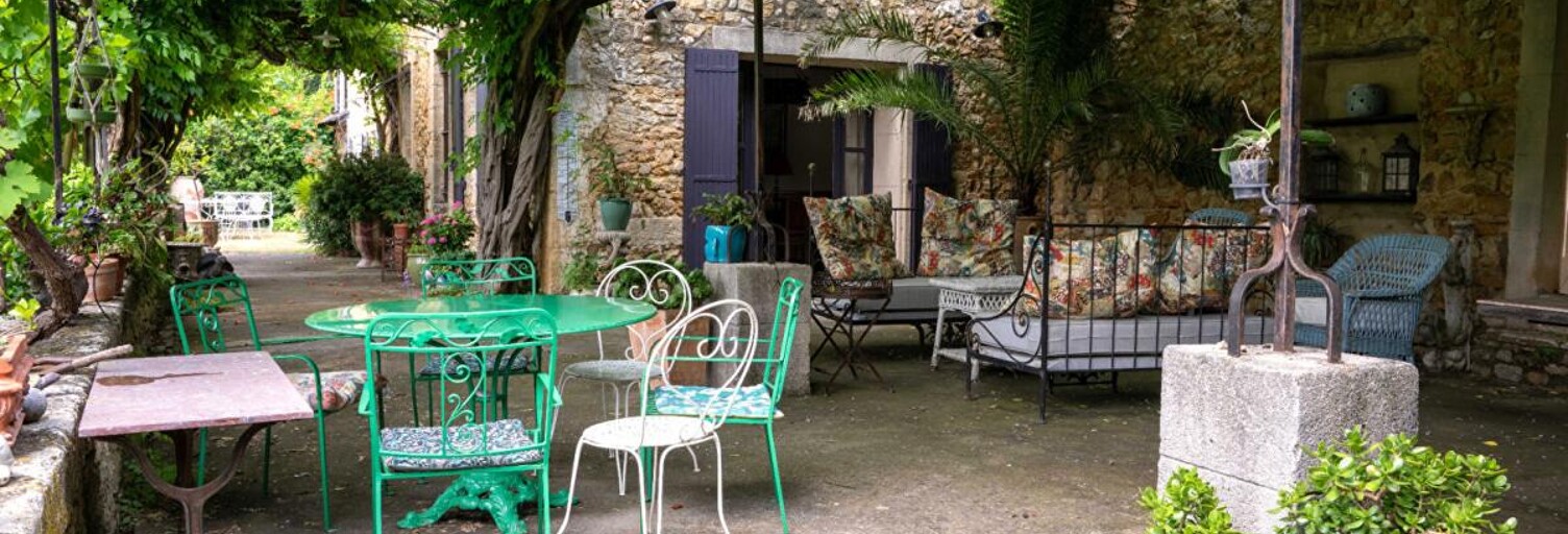 Maison 8 Pièces 345 m² à vendre à Orange (84100)