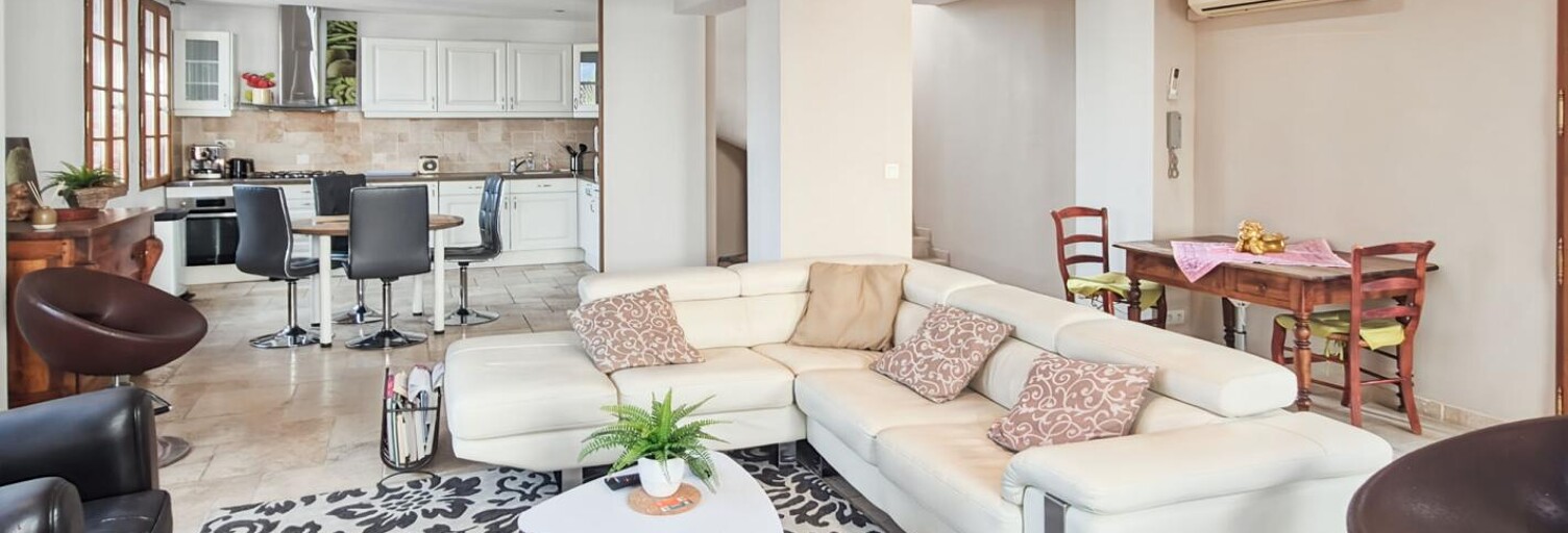 Maison 6 Pièces 153 m² à vendre à Les Angles (30133)