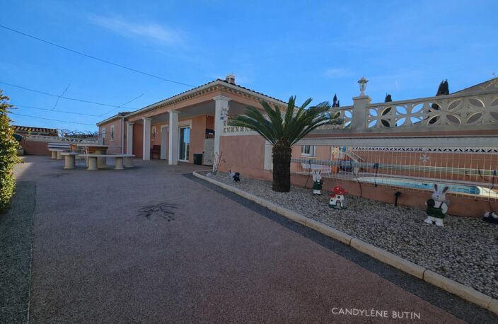 Superbe villa de plain-pied de 200 m² avec piscine, espace bien-être et belles prestations — photo 3