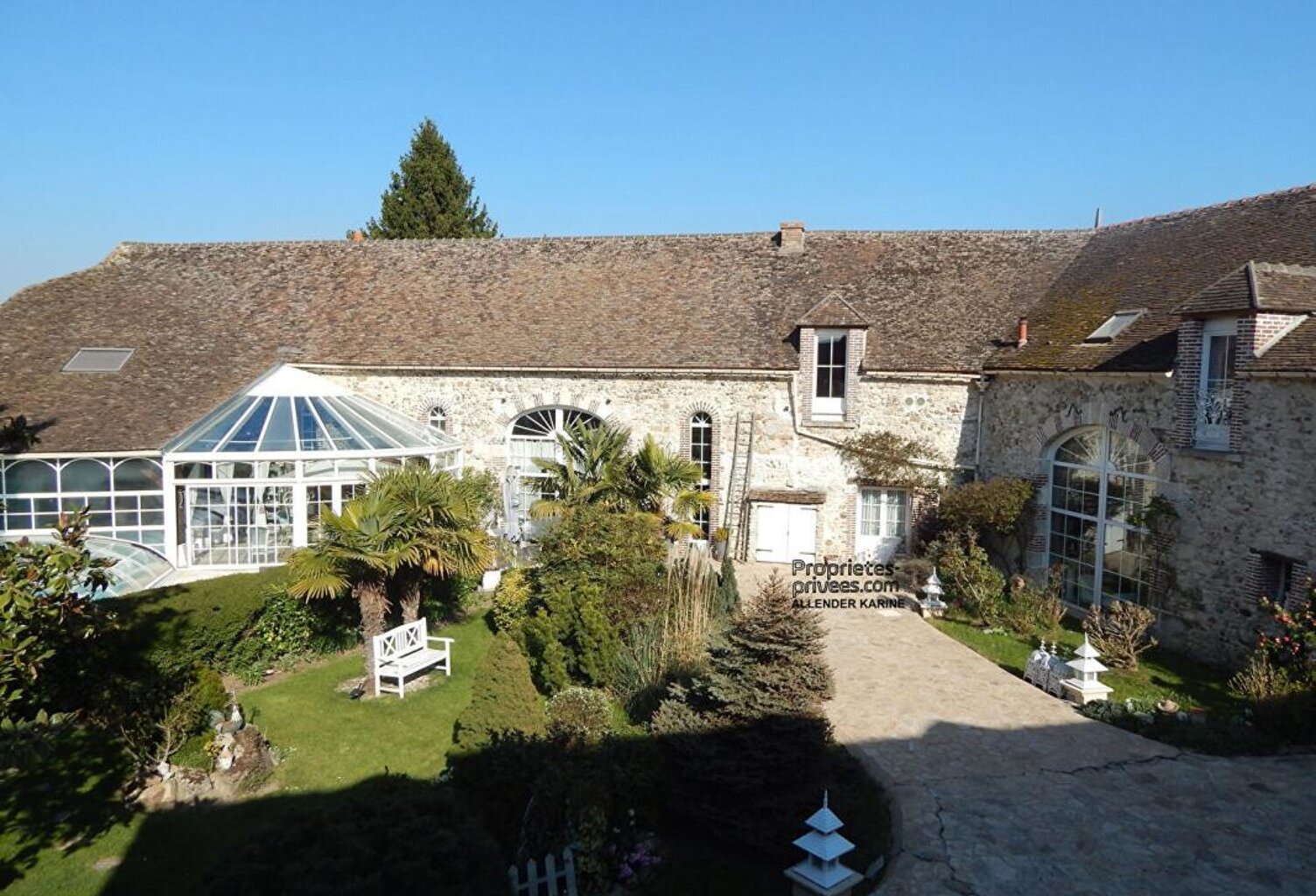 Maison Bazoches Sur Le Betz 18 pièce(s) 1000 m2 — photo 1
