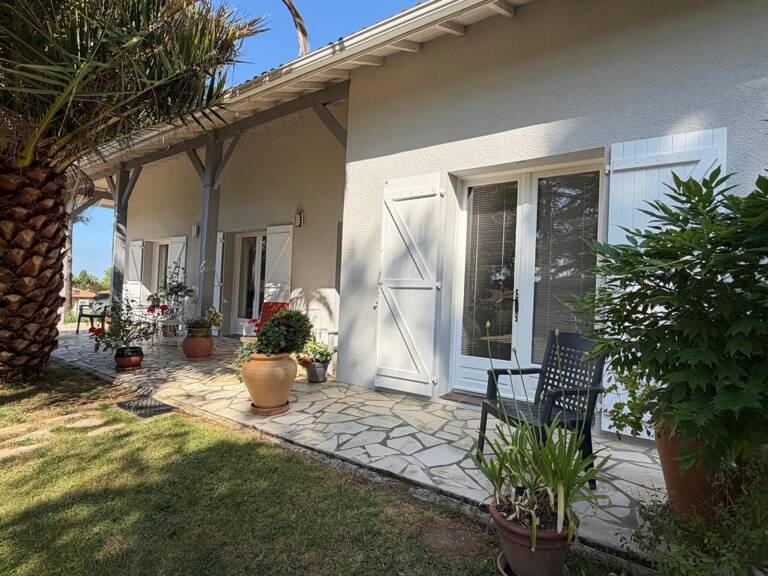 AIGNAN(32) : ELEGANTE MAISON TRADITIONNELLE  des années 80, SANS TRAVAUX, 150m2 habitables, bien située à AIGNAN, sur 2.000m2, les commerces A PIED ! — photo 1