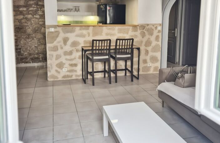 T2 cosy de 43 m² à Montpezat-de-Quercy – Village paisible, opportunité rare — photo 2