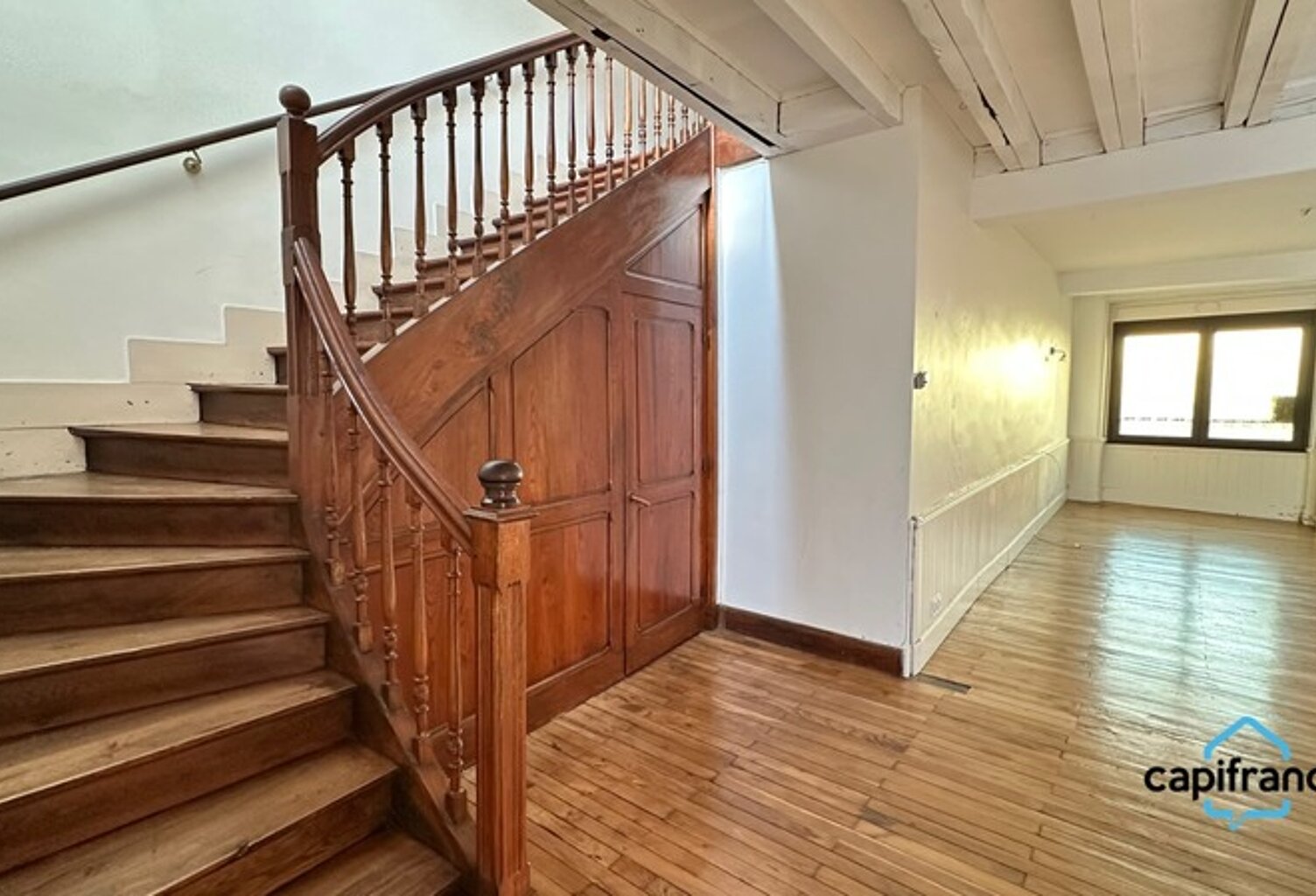 Saint Sulpice La Pointe , Maison de ville T8 de 208 m², terrain de 470 m2+atelier+caves — photo 1