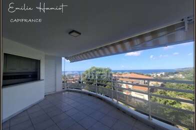 Appartement 4 pièces 2030 €