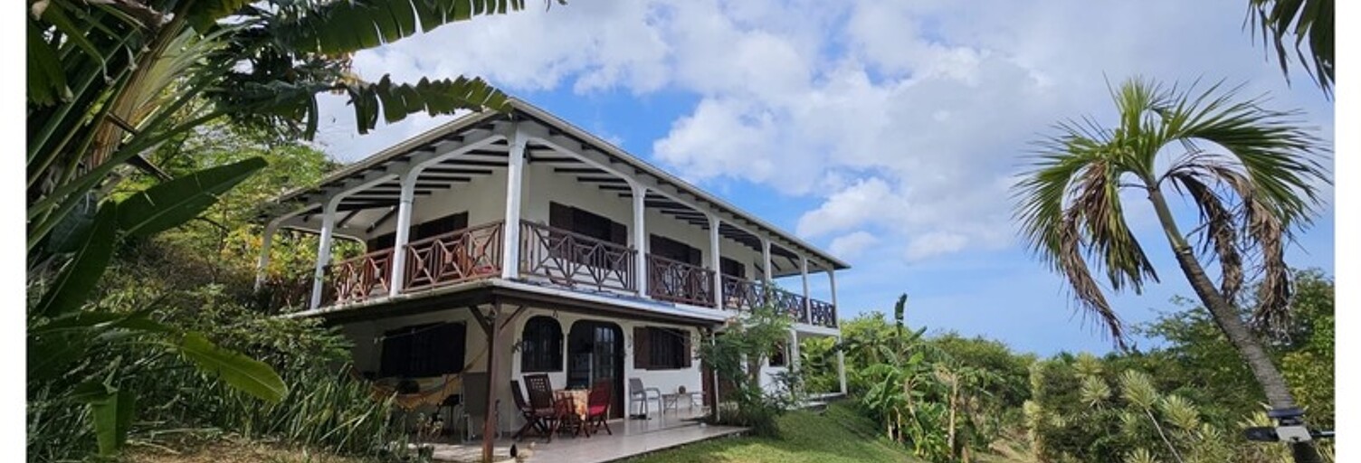 Maison 8 Pièces 124 m² à vendre à Deshaies (97126)