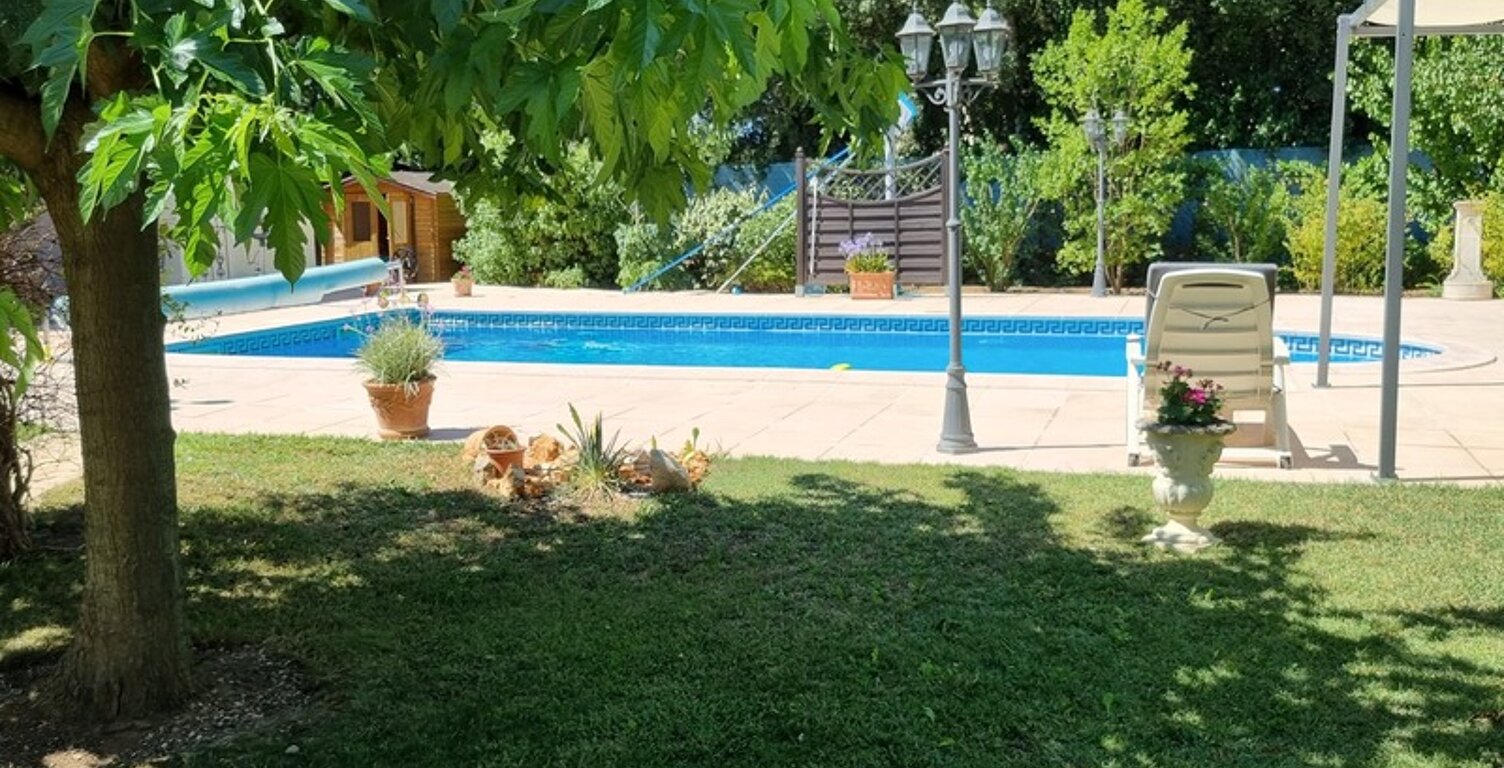 Maison à vendre 6 pièces SAINT MAXIMIN LA SAINTE BAUME (83) — photo 1
