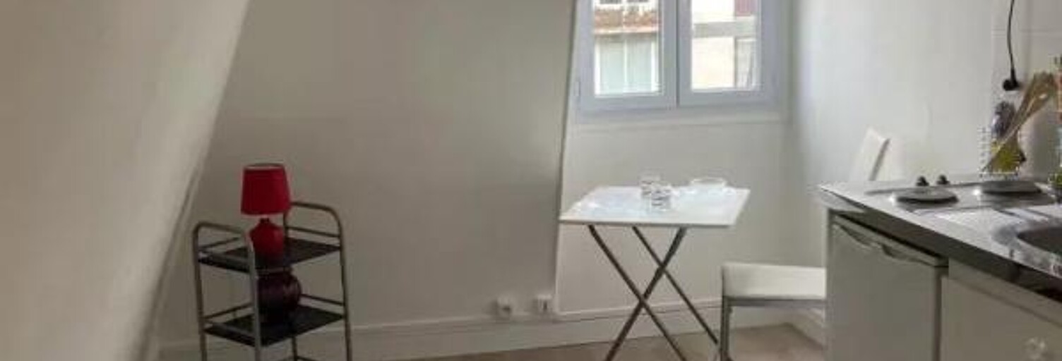 Appartement 1 Pièce 6 m² à vendre à Paris 15 (75015)