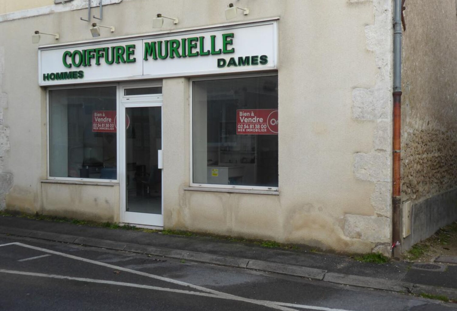 Local commercial à MER — photo 1