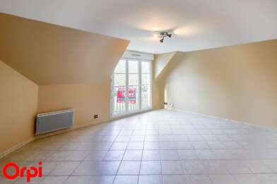 Appartement 2 pièces 827 €