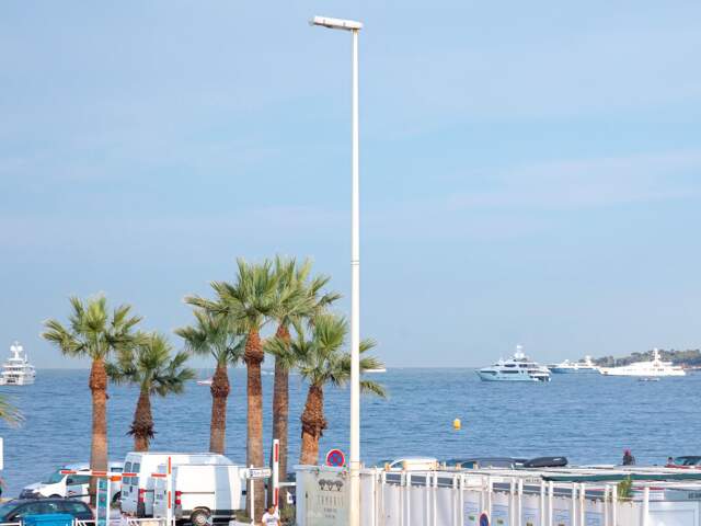 Cannes Croisette — 3 pièces 61 m² meublé, vue mer — photo du bien