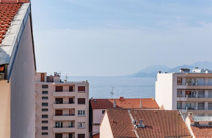 Cannes Suquet — 2 pièces 30 m², balcon vue mer — photo 4