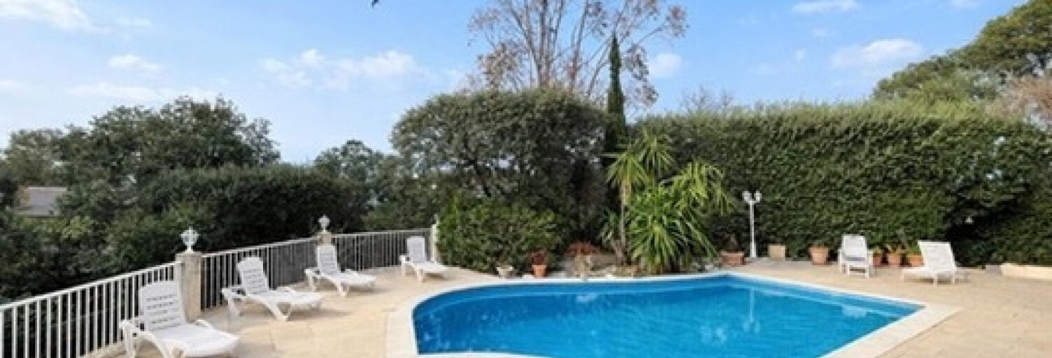 Maison 9 Pièces 233 m² à vendre à Six-Fours-les-Plages (83140)
