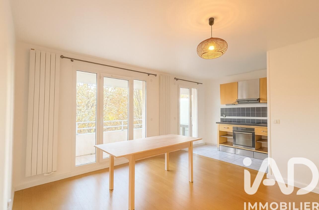 Asnieres-sur-Seine - 63m² - 3p. - 2ch.