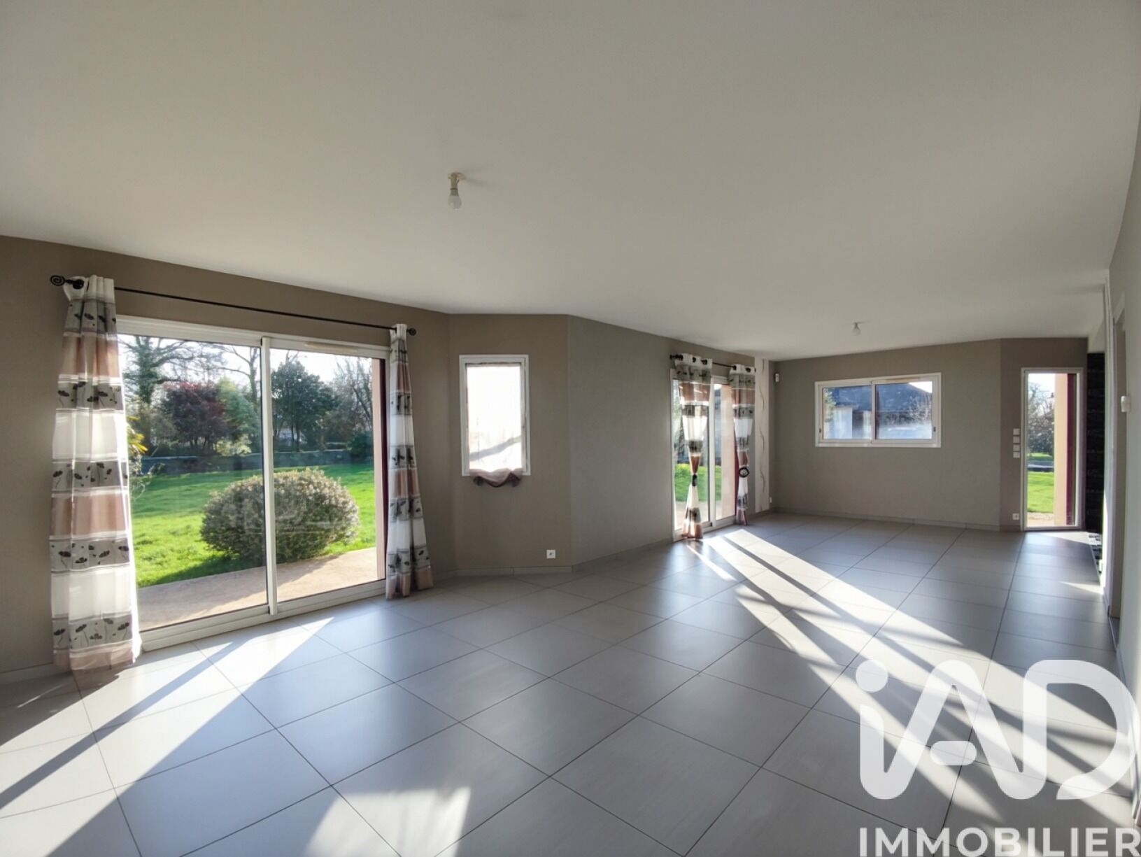 Vente Maison/villa 8 pièces - Photo 5