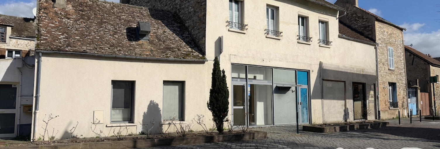Immeuble  150 m² à vendre à Vaux-le-Pénil (77000)