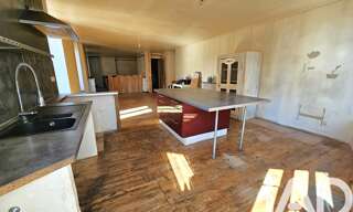 Immeuble  300 m² à vendre à Lalouvesc (07520)