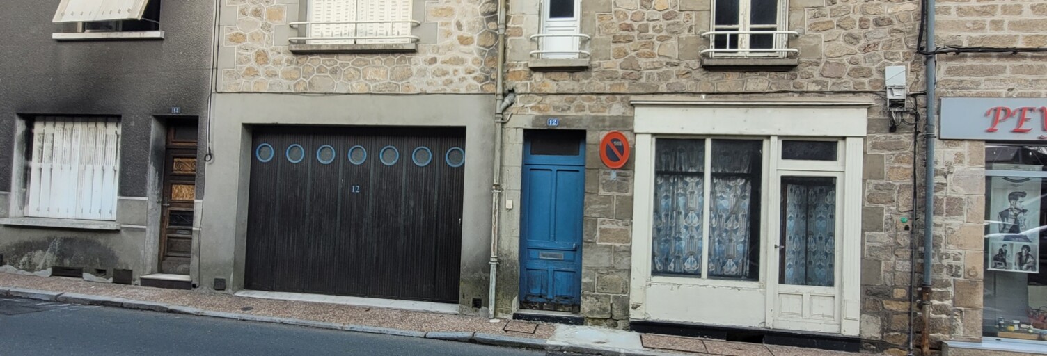 Maison 10 Pièces 214 m² à vendre à Peyrat-le-Château (87470)