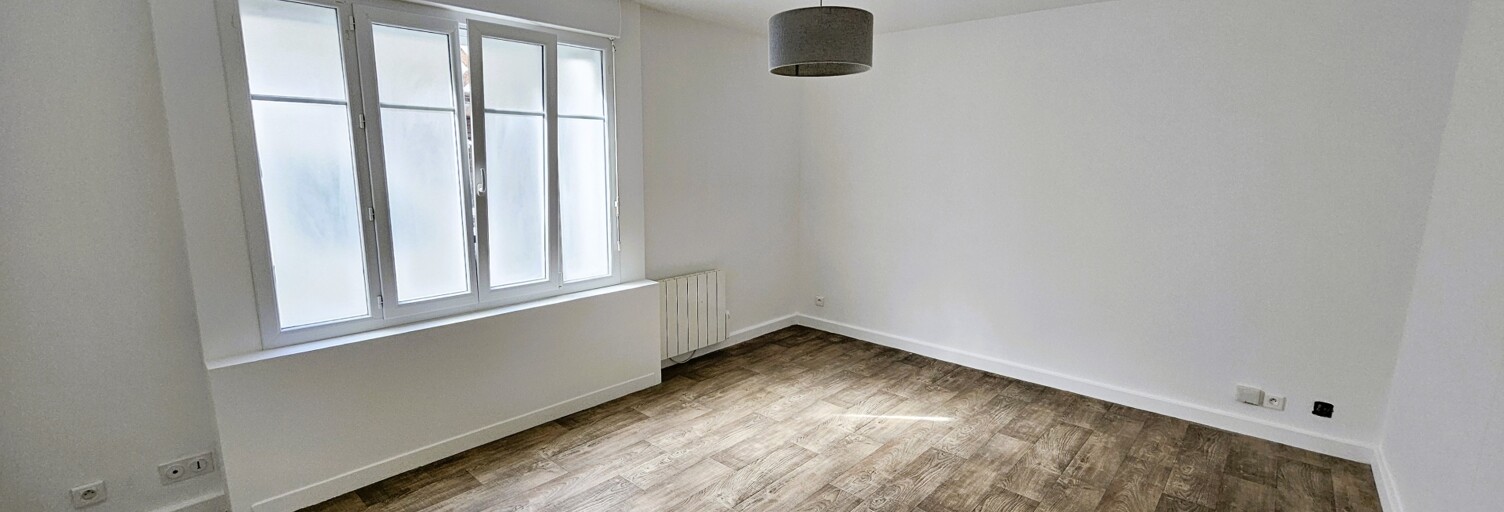 Appartement 1 Pièce 34 m² à louer à Carhaix-Plouguer (29270)