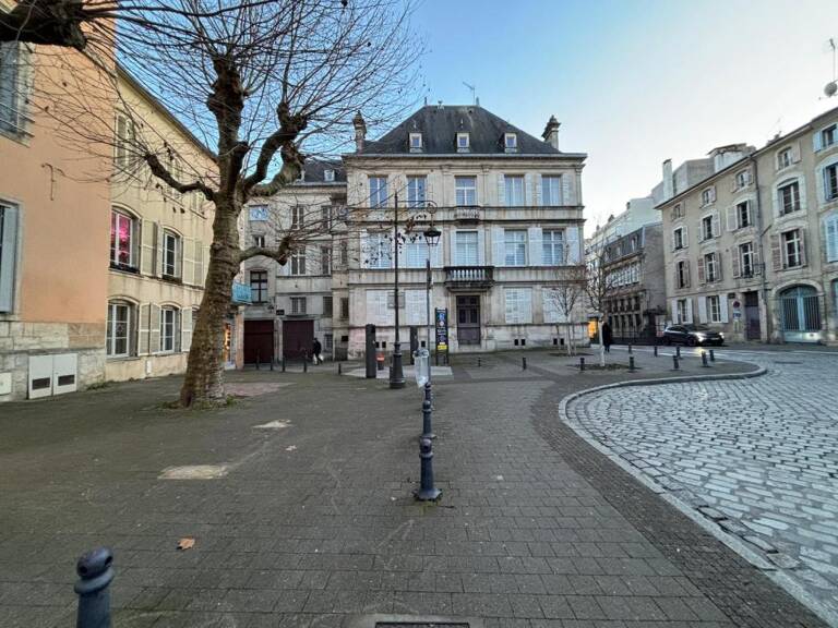 Caves de 42 m² au cœur de la Vieille Ville – Secteur Saint-Epvre — photo 1