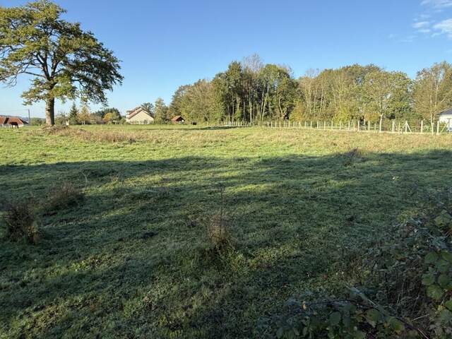 Terrain constructible de 2500m² 25 000 € — photo du bien