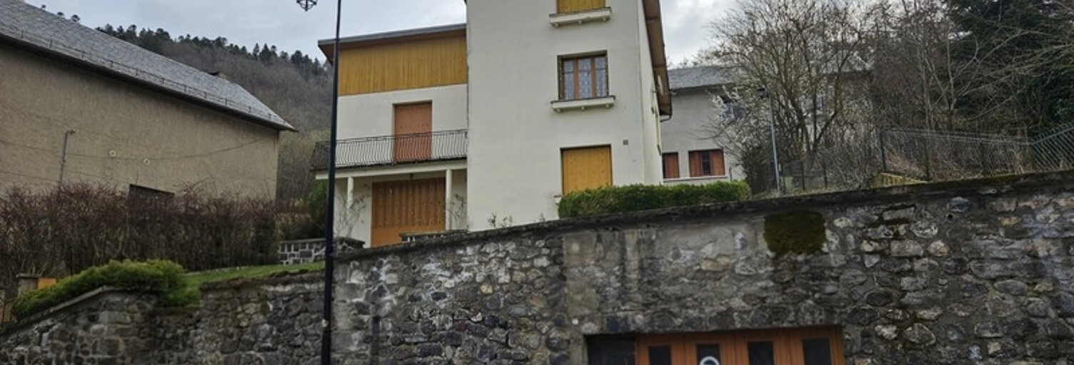 Maison 7 Pièces 160 m² à vendre à Orcival (63210)
