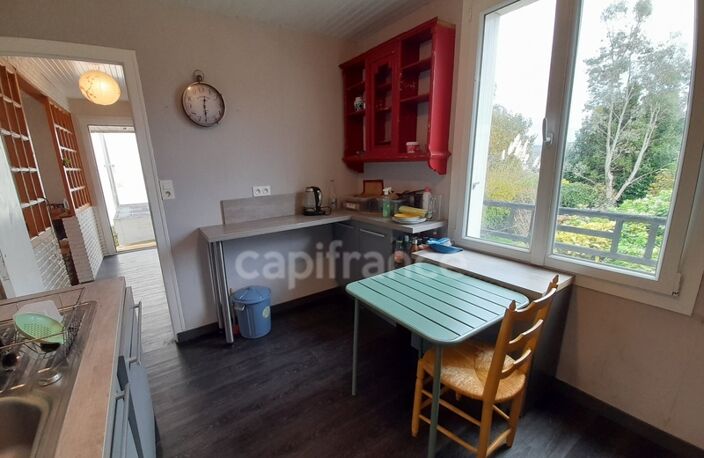 Maison à vendre 4 pièces QUIMPER (29)-83 m2 surface habitable - 3 chambres - avec sous-sol- 1 garage indépendant- jardin- terrasse - Parcelle de 436m2- — photo 2