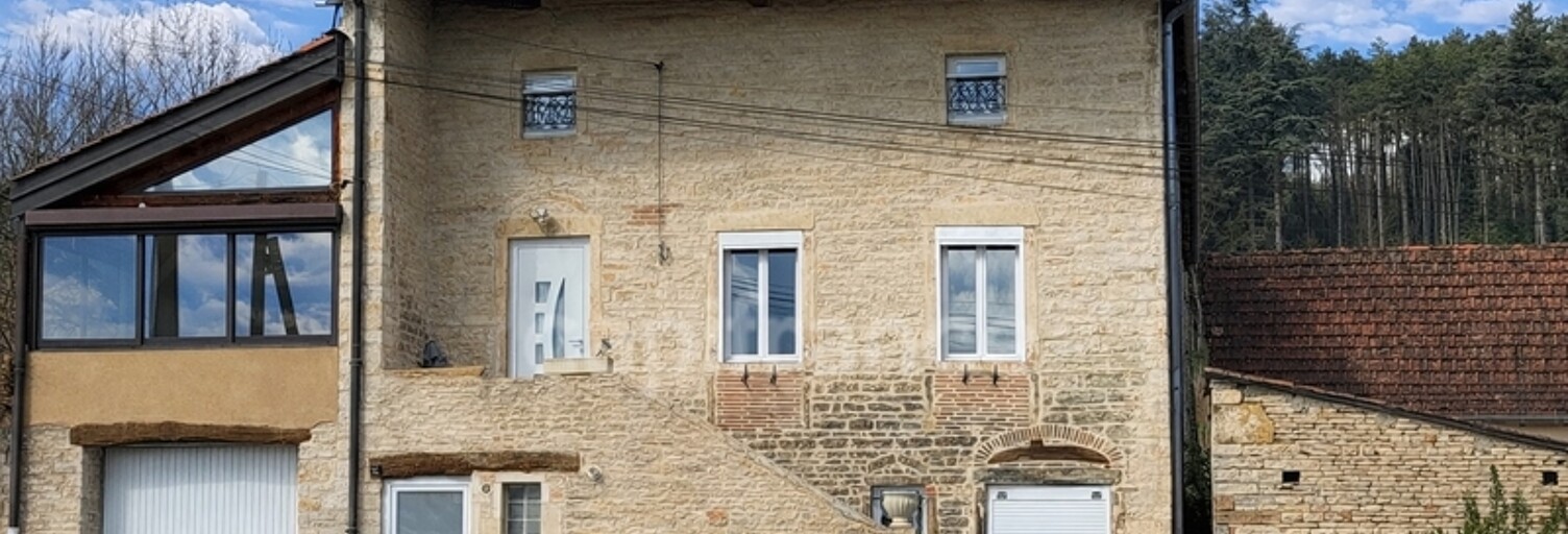 Maison 5 Pièces 106 m² à vendre à Viré (71260)