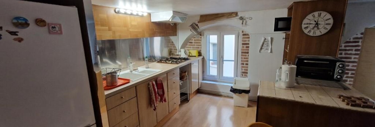 Appartement 3 Pièces 80 m² à louer à Lyon 2 (69002)