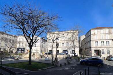 Appartement 3 pièces 725 €